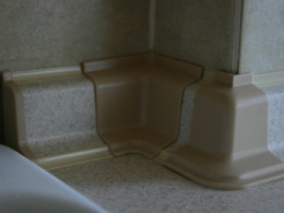 Комплект заглушек к плинтусу вставочному