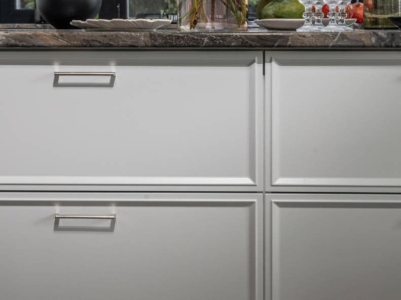 Кухня Беверли Royal - длина 3,3 м Кухня Беверли Royal - длина 3,3 м